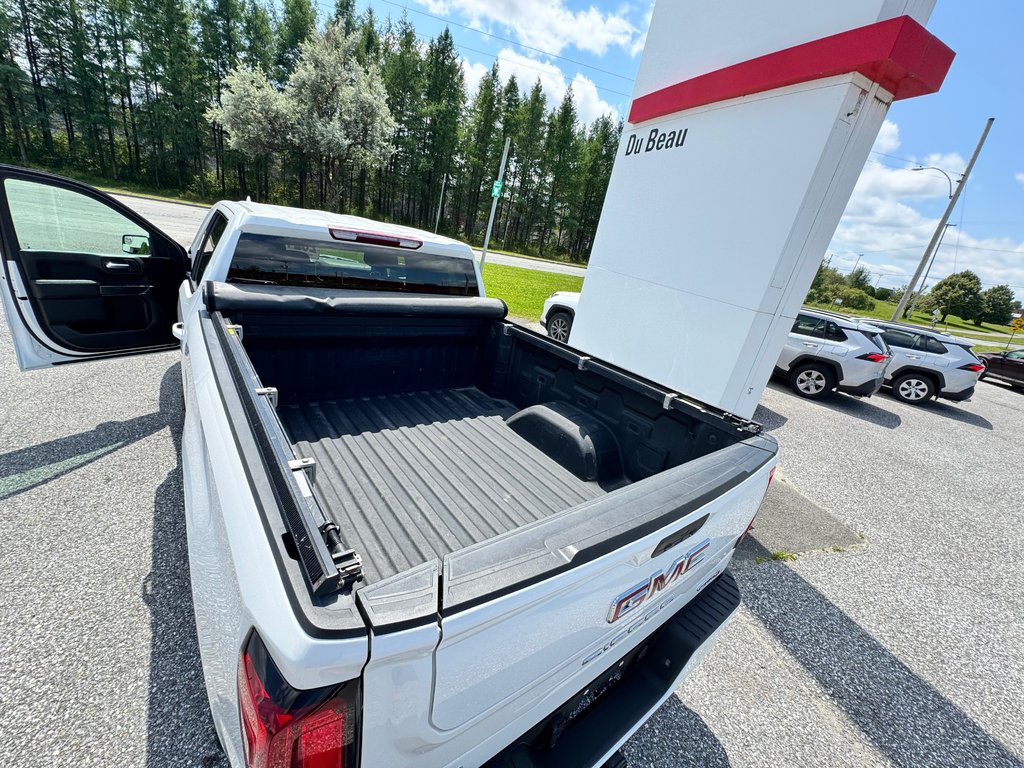 GMC Sierra 1500 3.0 L DIESEL / AT4 /  MAGS 22'' TRÈS ÉCONOMIQUE / 2021 à Thetford Mines, Québec - 75 - w1024h768px
