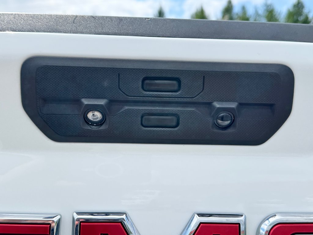 GMC Sierra 1500 3.0 L DIESEL / AT4 /  MAGS 22'' TRÈS ÉCONOMIQUE / 2021 à Thetford Mines, Québec - 27 - w1024h768px