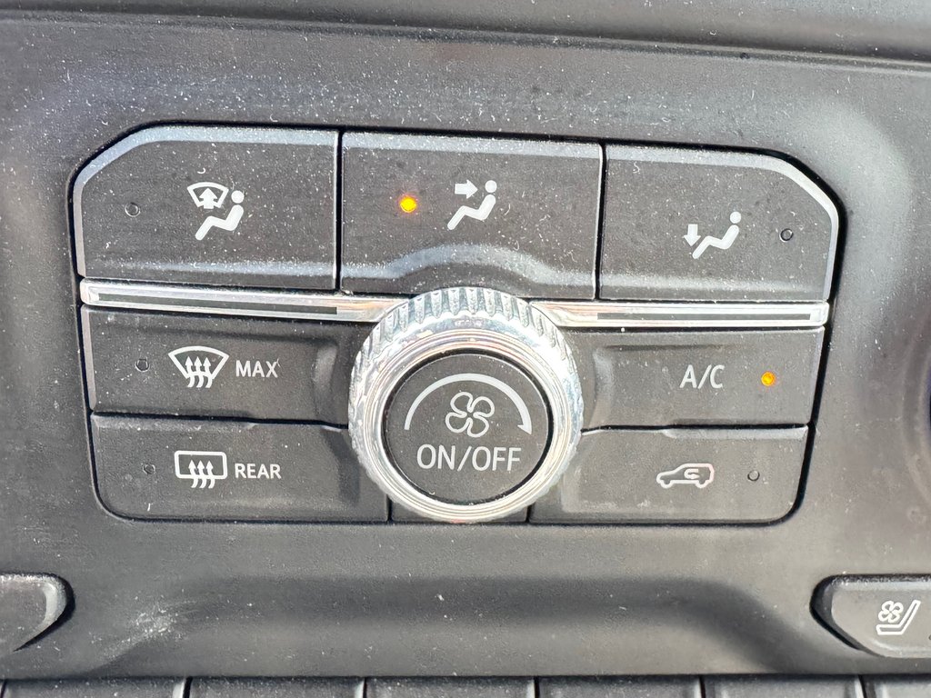 GMC Sierra 1500 3.0 L DIESEL / AT4 /  MAGS 22'' TRÈS ÉCONOMIQUE / 2021 à Thetford Mines, Québec - 55 - w1024h768px