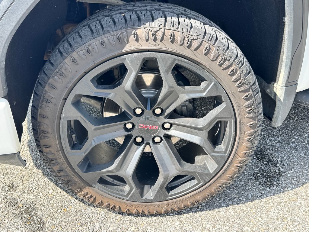 2021 GMC Sierra 1500 PRIX PRÉ-ENCAN / MAGS 22 / PRÊT A PARTIR  / in Thetford Mines, Quebec - 17 - w1024h768px
