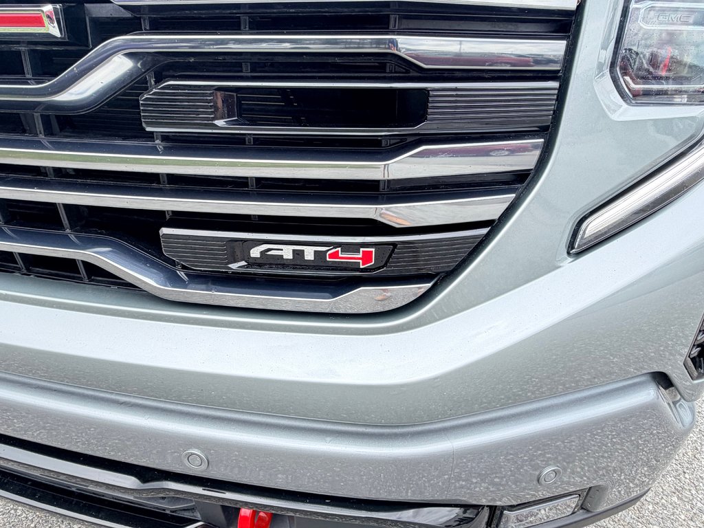 2025 GMC Sierra 1500 AT4 / MOTEUR 3.0L DURAMAX / TRES BAS KM / IMPECCABLE in Thetford Mines, Quebec - 10 - w1024h768px