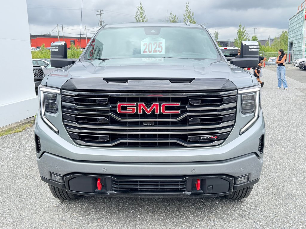 2025 GMC Sierra 1500 AT4 / MOTEUR 3.0L DURAMAX / TRES BAS KM / IMPECCABLE in Thetford Mines, Quebec - 2 - w1024h768px