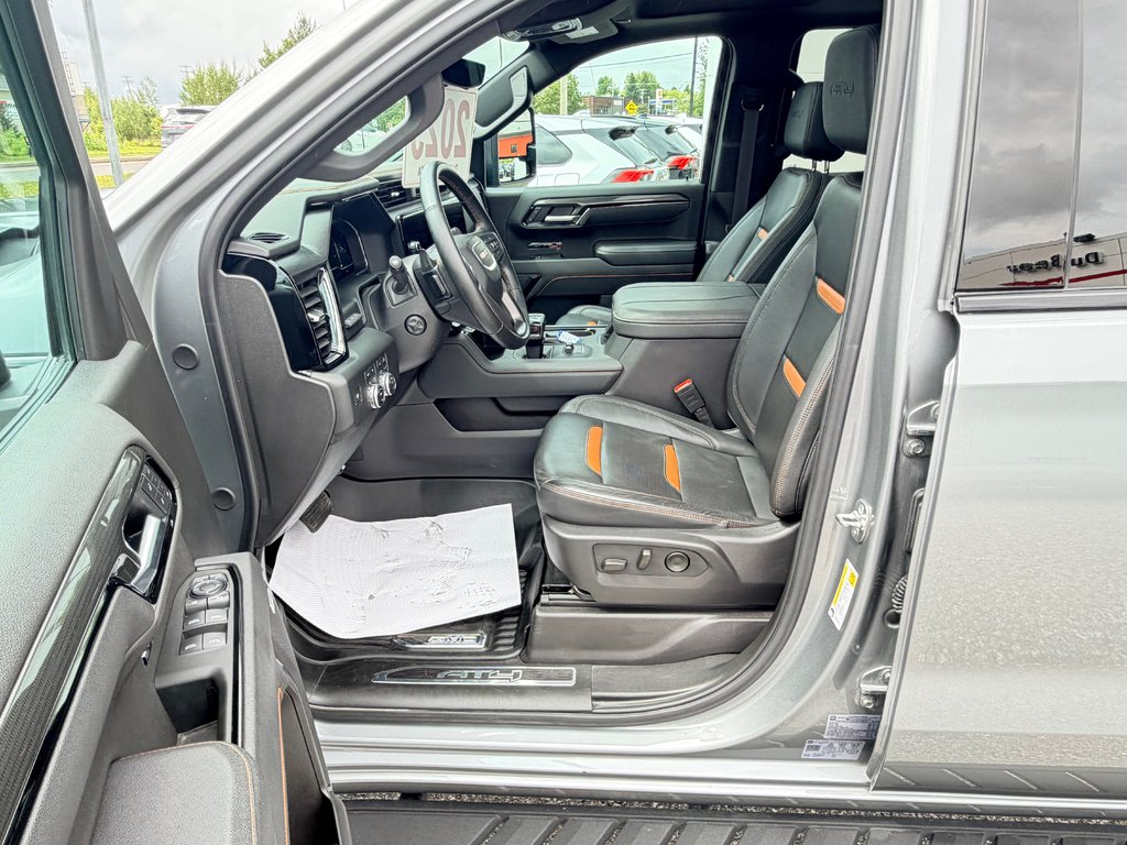2025 GMC Sierra 1500 AT4 / MOTEUR 3.0L DURAMAX / TRES BAS KM / IMPECCABLE in Thetford Mines, Quebec - 34 - w1024h768px