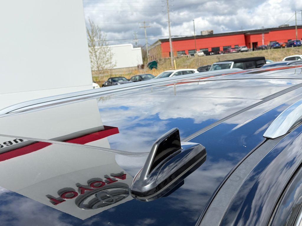 GMC Yukon XL DENALI / PNEUS HOMOLOGUES / MOTEUR 6.2L / WOW 2021 à Thetford Mines, Québec - 23 - w1024h768px