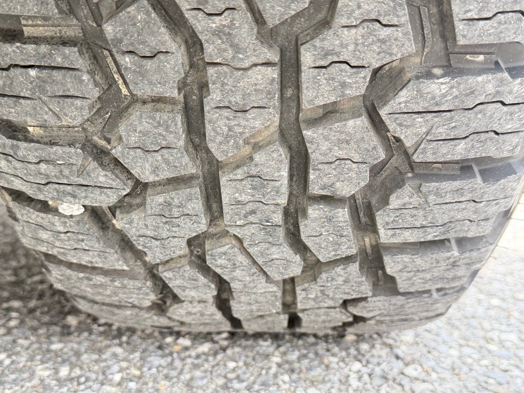 GMC Yukon XL DENALI / PNEUS HOMOLOGUES / MOTEUR 6.2L / WOW 2021 à Thetford Mines, Québec - 18 - w1024h768px