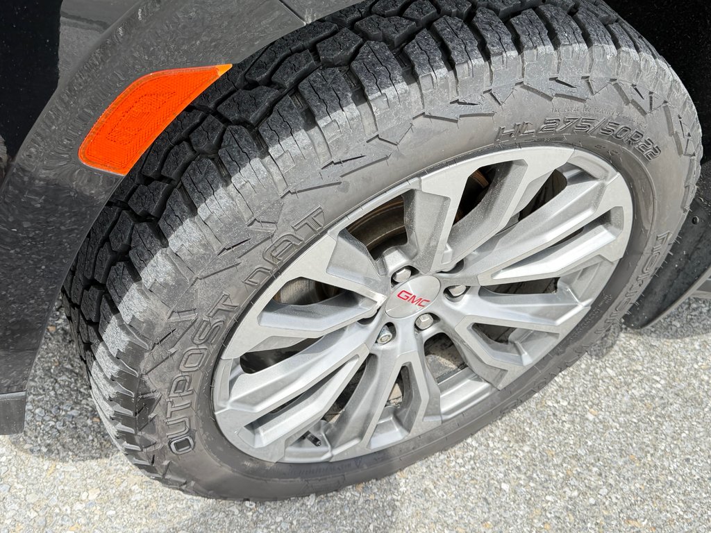 GMC Yukon XL DENALI / PNEUS HOMOLOGUES / MOTEUR 6.2L / WOW 2021 à Thetford Mines, Québec - 15 - w1024h768px