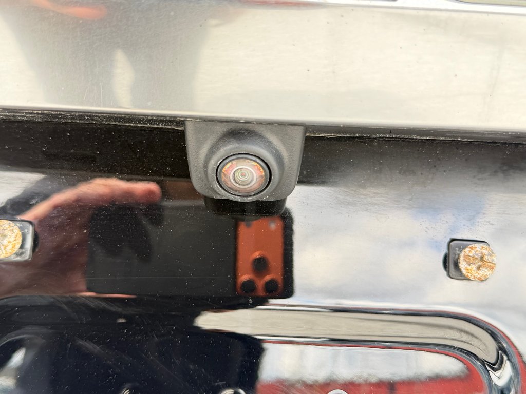 GMC Yukon XL DENALI / PNEUS HOMOLOGUES / MOTEUR 6.2L / WOW 2021 à Thetford Mines, Québec - 29 - w1024h768px