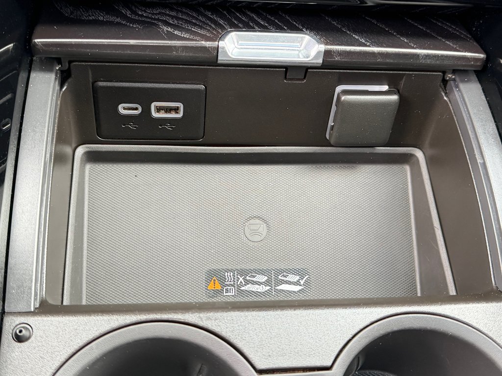 GMC Yukon XL DENALI / PNEUS HOMOLOGUES / MOTEUR 6.2L / WOW 2021 à Thetford Mines, Québec - 55 - w1024h768px
