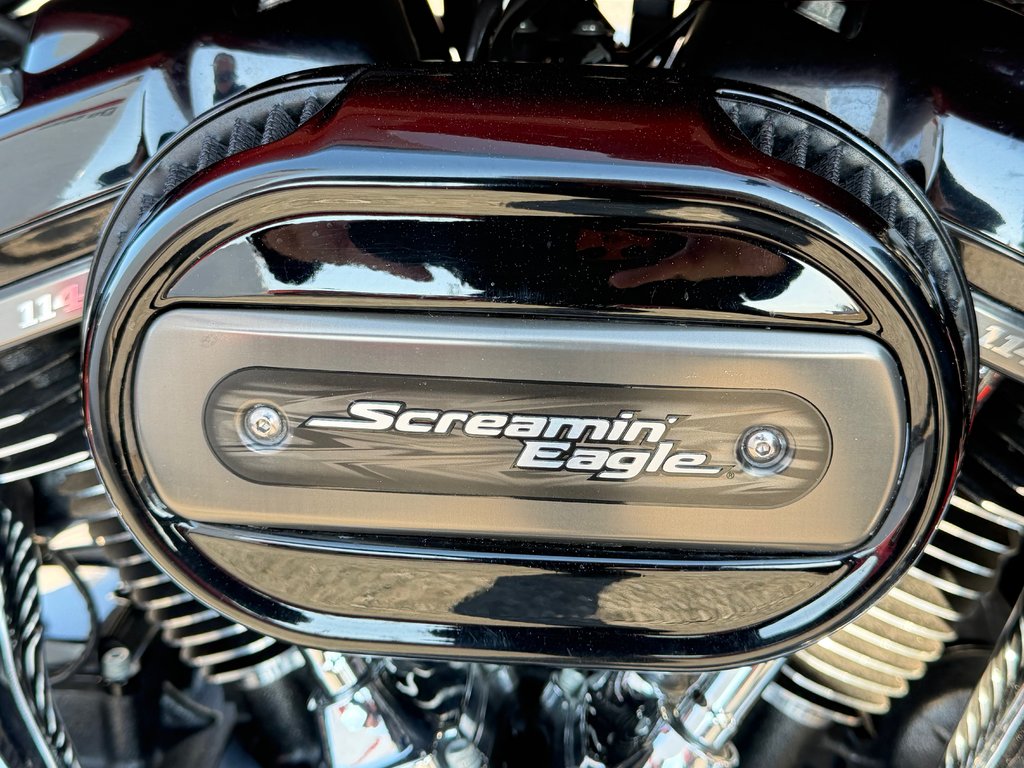 HARLEY DAV FLHXSE STAGE 2 / CVO / IMPECCABLE / ENTRETIEN A JOUR chez le concessionnaire / PRET POUR LA SAISON 2017 à Thetford Mines, Québec - 18 - w1024h768px