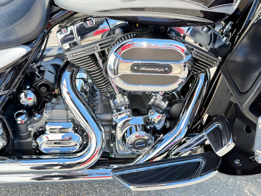 2015 Harley-Davidson FLHXSE STREET GLIDE / CVO - SCREAMING EAGLE / FLHXSE / in Thetford Mines, Quebec - 29 - w1024h768px