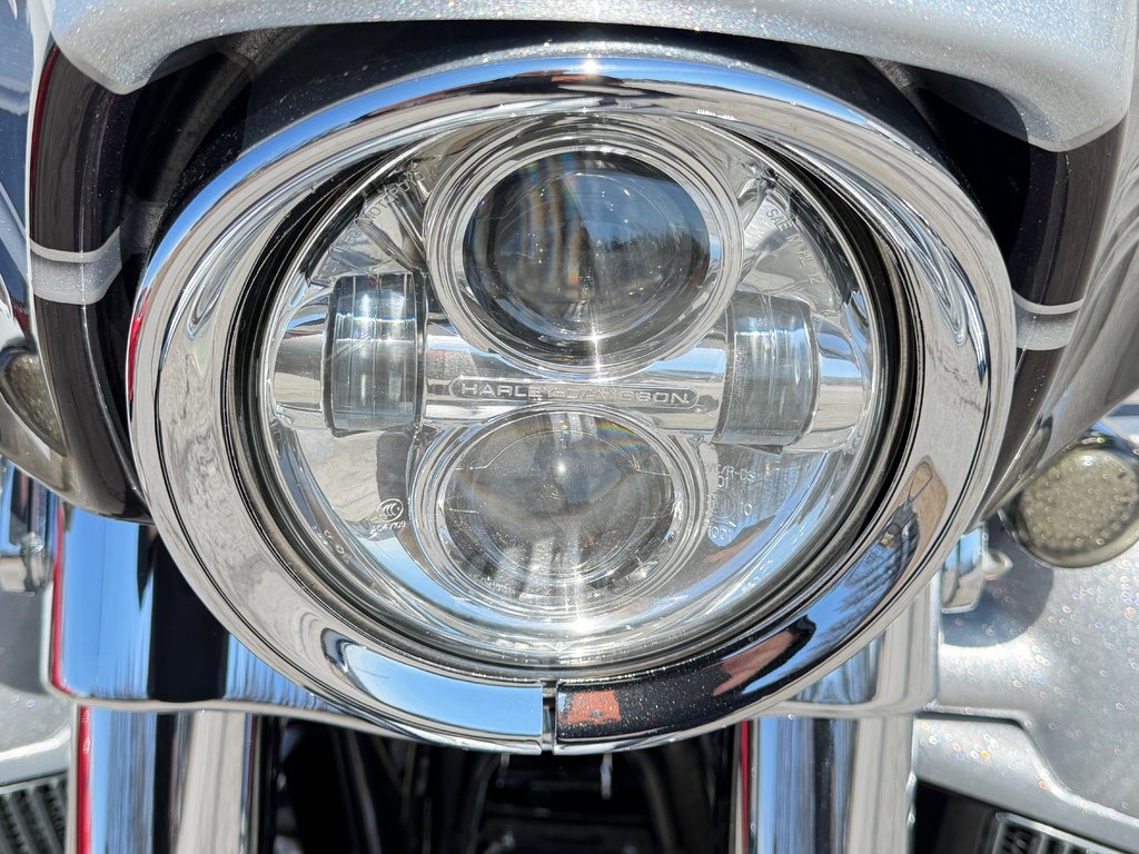 2015 Harley-Davidson FLHXSE STREET GLIDE / CVO - SCREAMING EAGLE / FLHXSE / in Thetford Mines, Quebec - 9 - w1024h768px