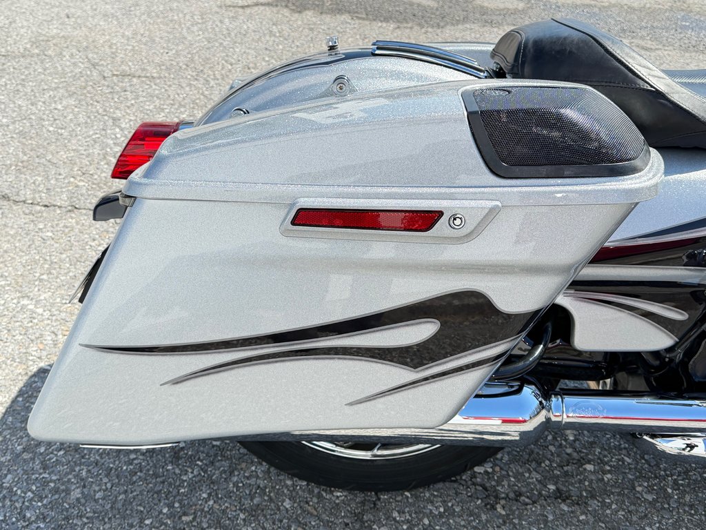 2015 Harley-Davidson FLHXSE STREET GLIDE / CVO - SCREAMING EAGLE / FLHXSE / in Thetford Mines, Quebec - 27 - w1024h768px