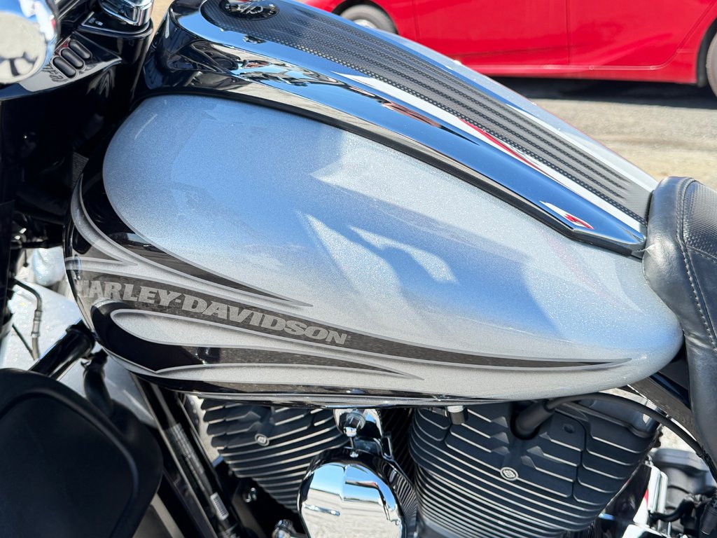 2015 Harley-Davidson FLHXSE STREET GLIDE / CVO - SCREAMING EAGLE / FLHXSE / in Thetford Mines, Quebec - 19 - w1024h768px
