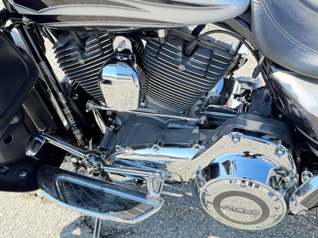 2015 Harley-Davidson FLHXSE STREET GLIDE / CVO - SCREAMING EAGLE / FLHXSE / in Thetford Mines, Quebec - 21 - w1024h768px