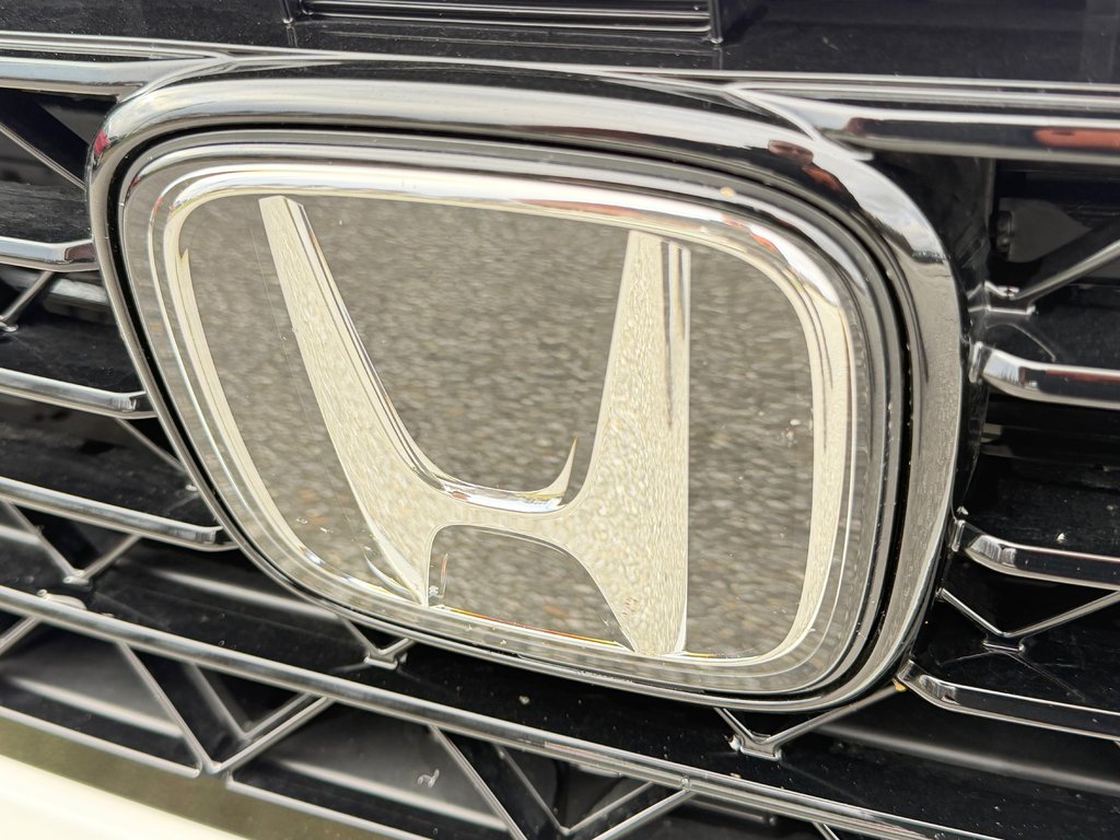 Honda Accord Hybrid TOURING 3.900KM / GO LES TAXI ! UN 2026 PAREIL C’EST 49,347$ / 2025 à Thetford Mines, Québec - 12 - w1024h768px