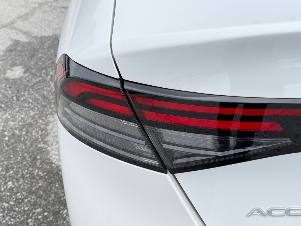 Honda Accord Hybrid TOURING 3.900KM / GO LES TAXI ! UN 2026 PAREIL C’EST 49,347$ / 2025 à Thetford Mines, Québec - 25 - w1024h768px