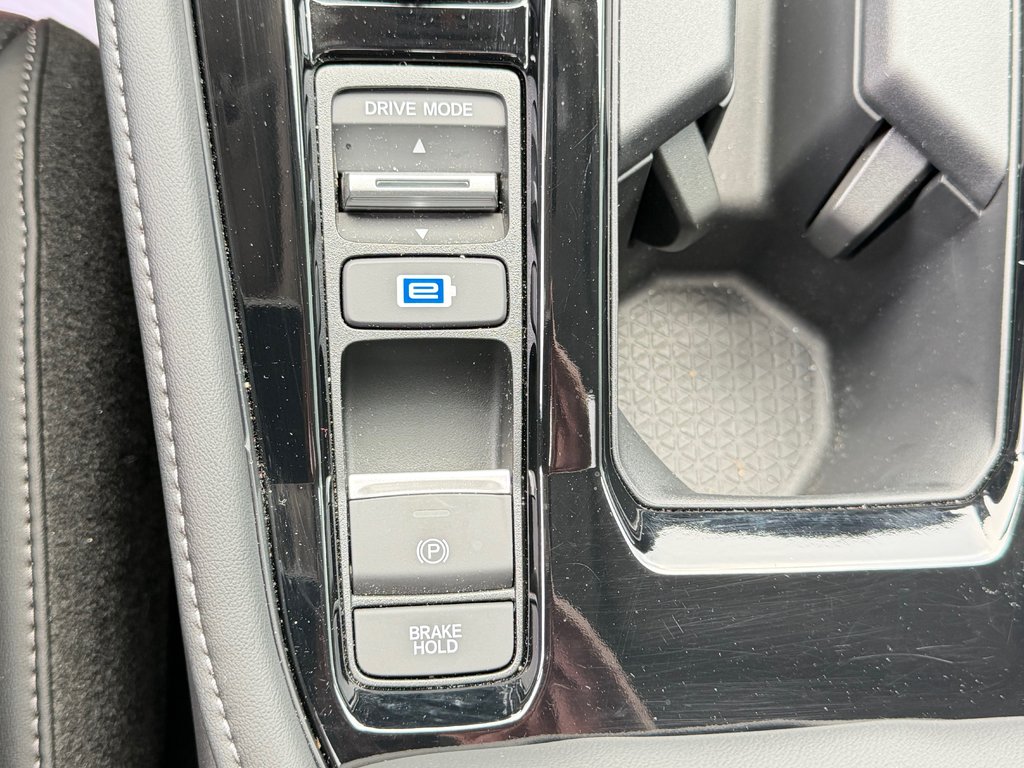 Honda Accord Hybrid TOURING 3.900KM / GO LES TAXI ! UN 2026 PAREIL C’EST 49,347$ / 2025 à Thetford Mines, Québec - 53 - w1024h768px