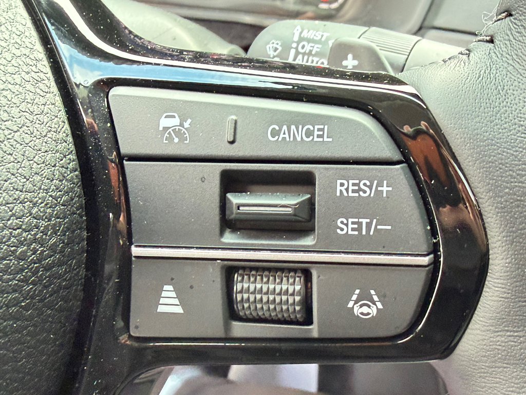 Honda Accord Hybrid TOURING 3.900KM / GO LES TAXI ! UN 2026 PAREIL C’EST 49,347$ / 2025 à Thetford Mines, Québec - 44 - w1024h768px