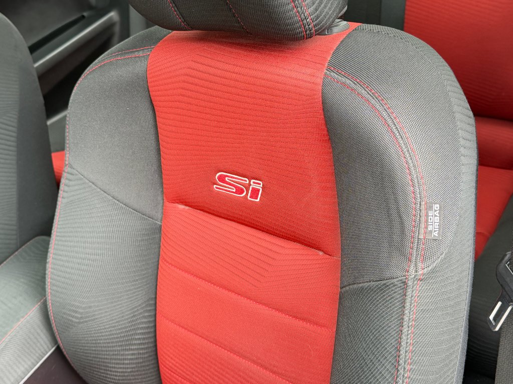 2015 Honda Civic Coupe SI / MANUELLE / DROPPÉ / TRÈS BAS KILOS / GO !!! / in Thetford Mines, Quebec - 28 - w1024h768px