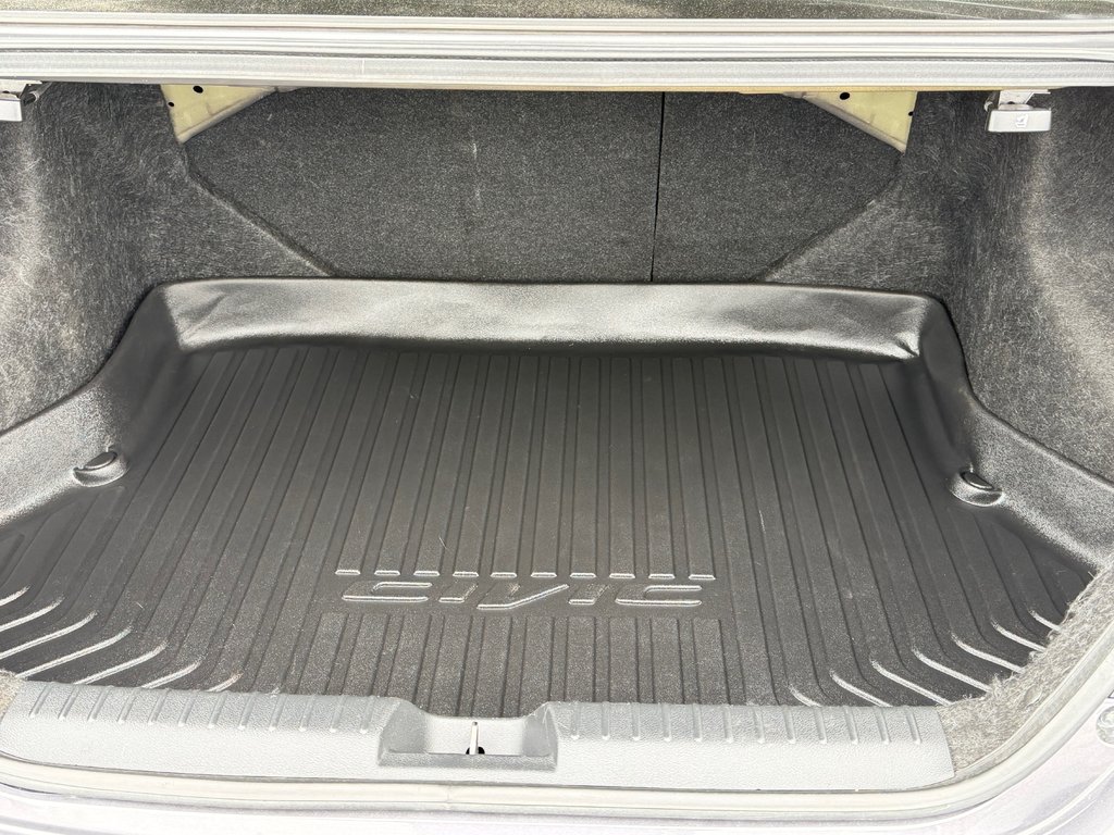 2015 Honda Civic Coupe SI / MANUELLE / DROPPÉ / TRÈS BAS KILOS / GO !!! / in Thetford Mines, Quebec - 55 - w1024h768px