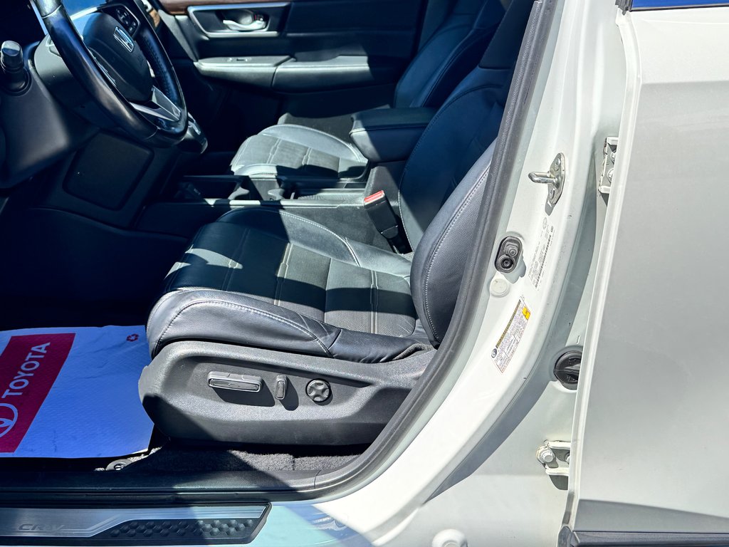 Honda CR-V TOURING AWD / HITCH / ENTRETENU AU POIL / 2018 à Thetford Mines, Québec - 34 - w1024h768px