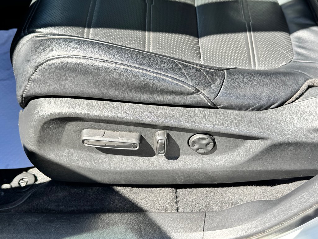 Honda CR-V TOURING AWD / HITCH / ENTRETENU AU POIL / 2018 à Thetford Mines, Québec - 36 - w1024h768px