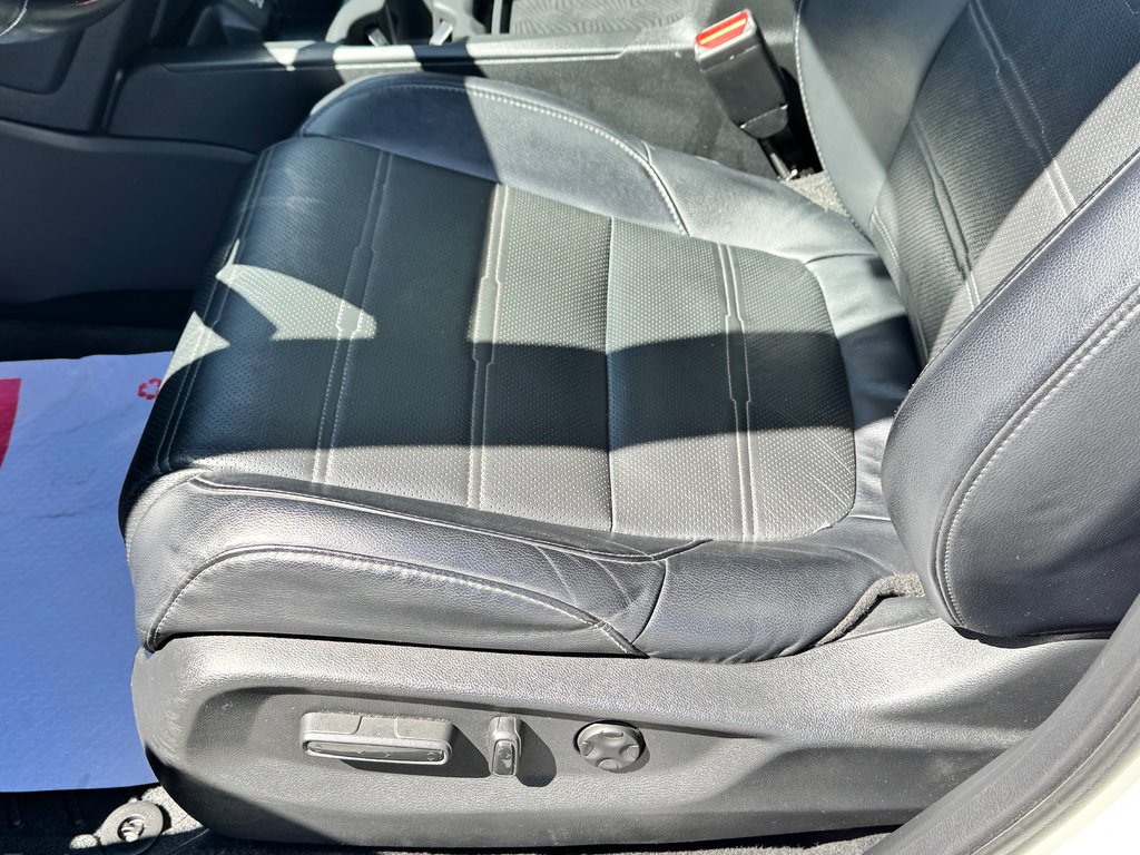 Honda CR-V TOURING AWD / HITCH / ENTRETENU AU POIL / 2018 à Thetford Mines, Québec - 37 - w1024h768px