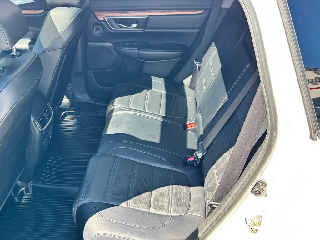 Honda CR-V TOURING AWD / HITCH / ENTRETENU AU POIL / 2018 à Thetford Mines, Québec - 65 - w1024h768px