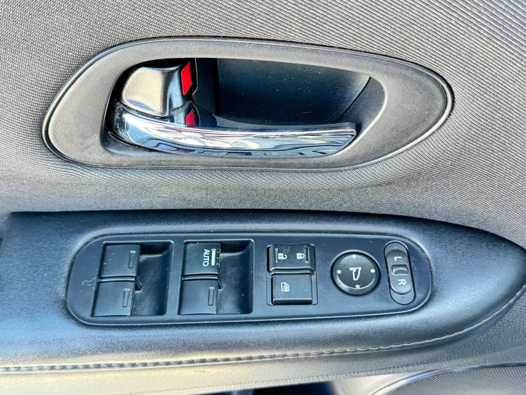 2020 Honda HR-V LX 2WD / GAR. FULL HONDA 09-06-27=160KM / DEAL / in Thetford Mines, Quebec - 23 - w1024h768px