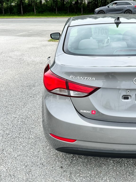 Hyundai Elantra GL * A/C * BAS KILOS * FINANCEMENT DISPONIBLE / 2014 à Thetford Mines, Québec - 18 - w1024h768px
