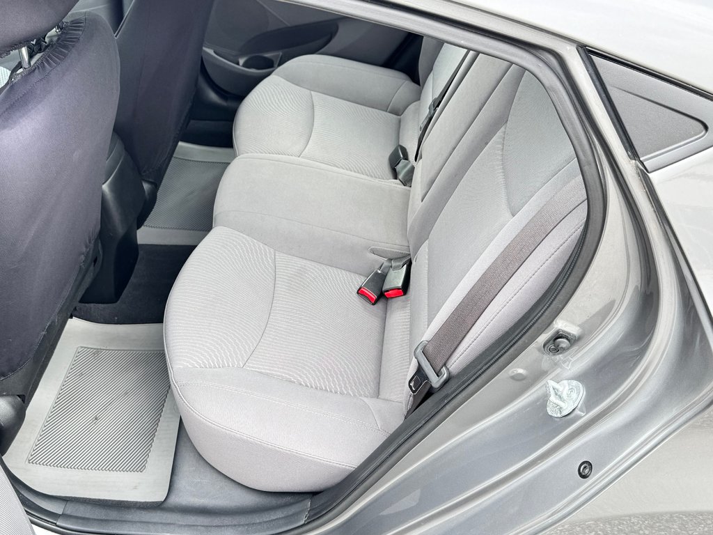 Hyundai Elantra GL * A/C * BAS KILOS * FINANCEMENT DISPONIBLE / 2014 à Thetford Mines, Québec - 48 - w1024h768px