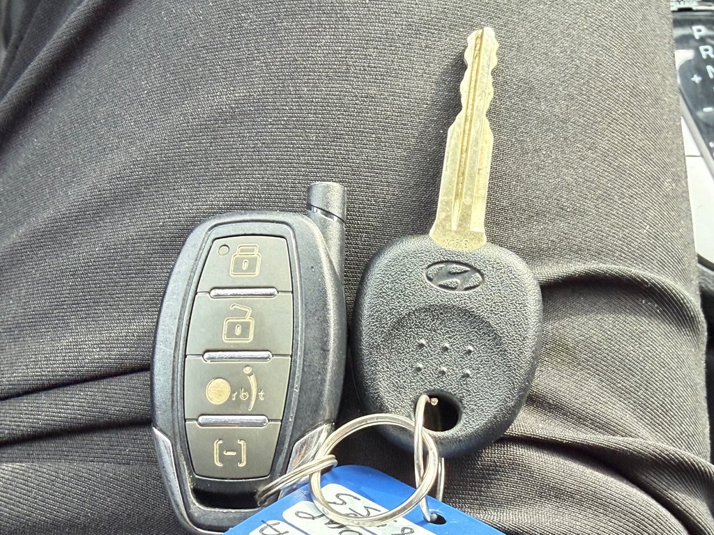 Hyundai Elantra GL / AUTOM / TRÈS BAS KILOS 70.200KM WOW !!!!!! / 2018 à Thetford Mines, Québec - 51 - w1024h768px