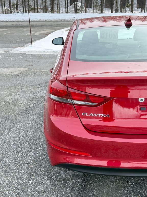 Hyundai Elantra GL / AUTOM / TRÈS BAS KILOS 70.200KM WOW !!!!!! / 2018 à Thetford Mines, Québec - 18 - w1024h768px