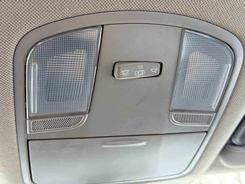 Hyundai Elantra GL / AUTOM / TRÈS BAS KILOS 70.200KM WOW !!!!!! / 2018 à Thetford Mines, Québec - 50 - w1024h768px