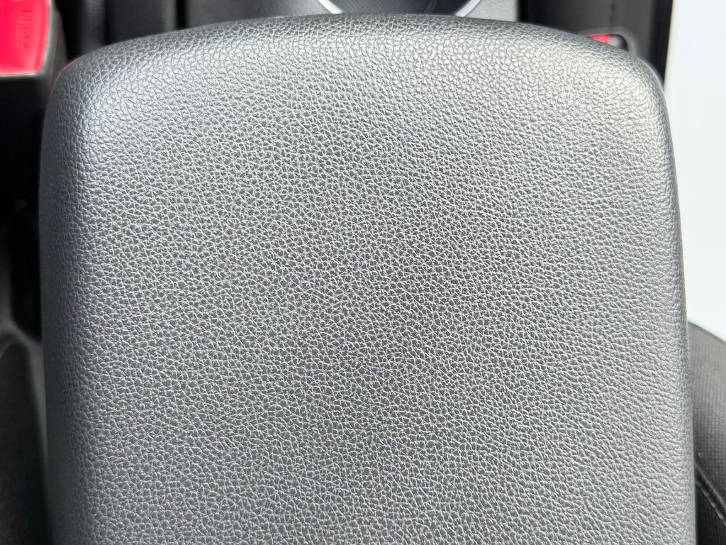 Hyundai Elantra GL / AUTOM / TRÈS BAS KILOS 70.200KM WOW !!!!!! / 2018 à Thetford Mines, Québec - 47 - w1024h768px