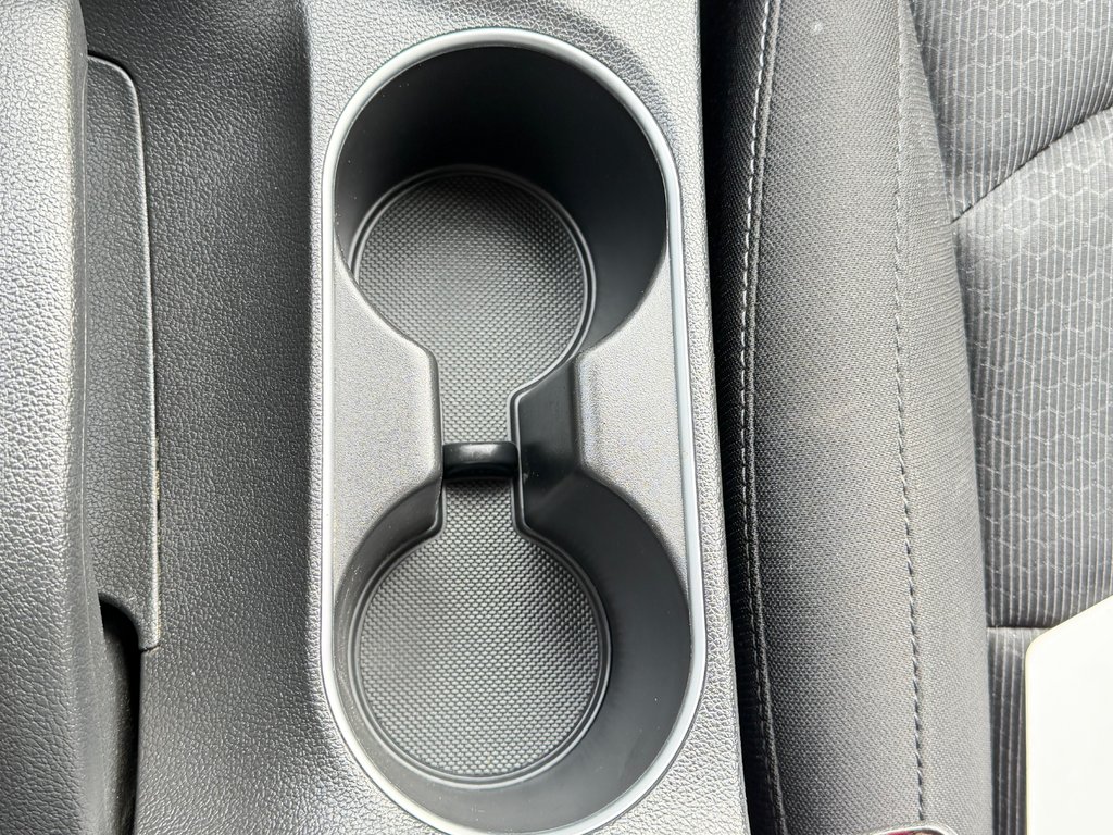 Hyundai Elantra GL / AUTOM / TRÈS BAS KILOS 70.200KM WOW !!!!!! / 2018 à Thetford Mines, Québec - 46 - w1024h768px