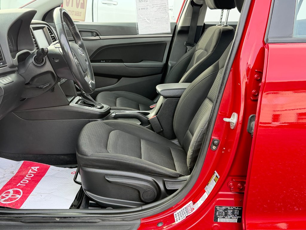 Hyundai Elantra GL / AUTOM / TRÈS BAS KILOS 70.200KM WOW !!!!!! / 2018 à Thetford Mines, Québec - 26 - w1024h768px