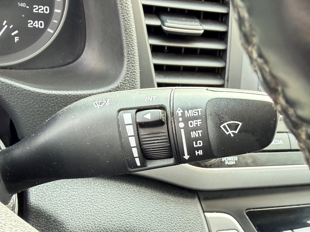 Hyundai Elantra GL / AUTOM / TRÈS BAS KILOS 70.200KM WOW !!!!!! / 2018 à Thetford Mines, Québec - 36 - w1024h768px