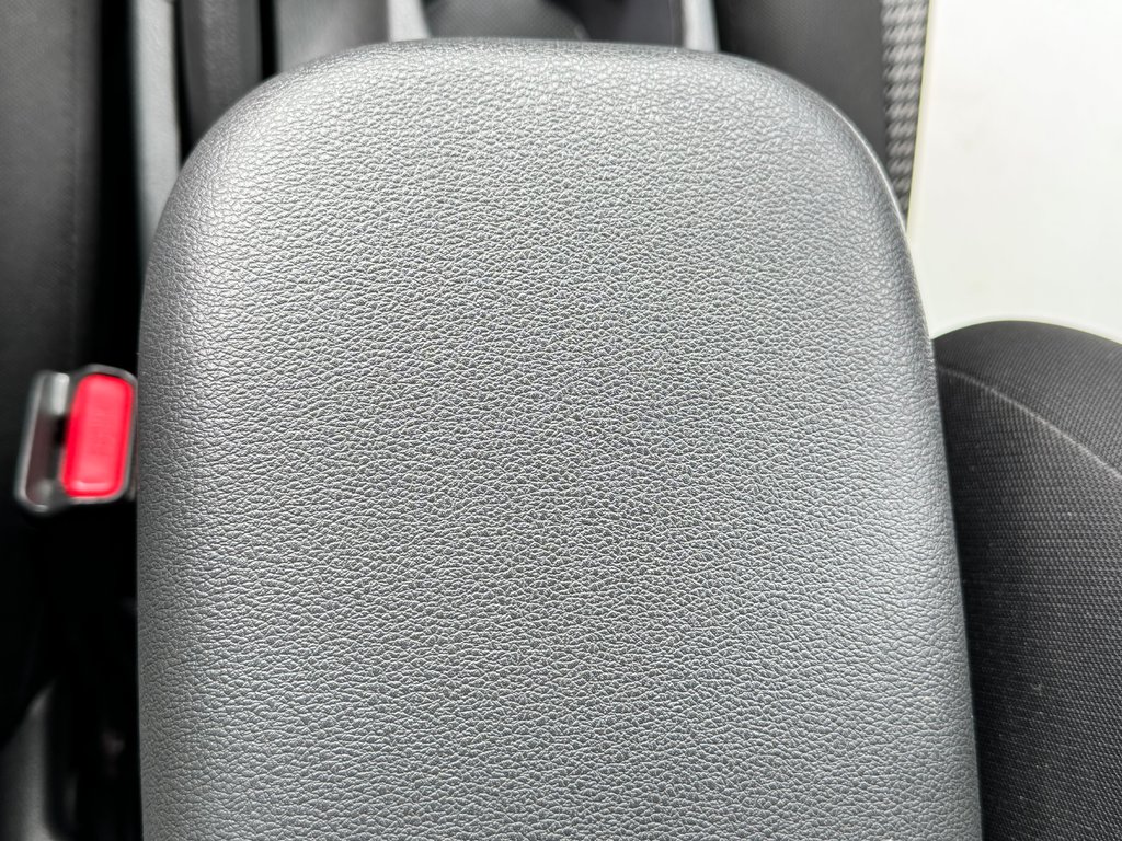 Hyundai Kona ESSENTIEL AWD / VUS A BAS PRIX / AUBAINE / 2019 à Thetford Mines, Québec - 50 - w1024h768px