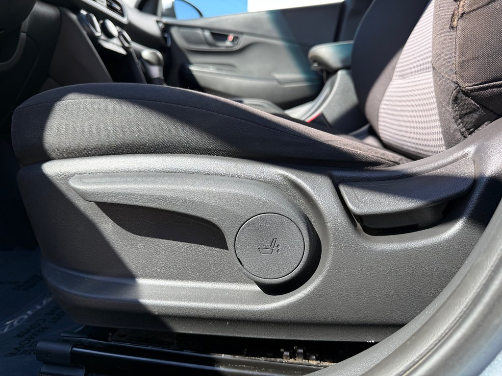 2021 Hyundai Kona ESSENTIAL AWD / BAS KILOS / AUBAINE !! / in Thetford Mines, Quebec - 17 - w1024h768px