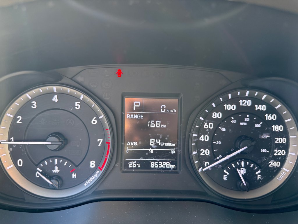 2021 Hyundai Kona ESSENTIAL AWD / BAS KILOS / AUBAINE !! / in Thetford Mines, Quebec - 24 - w1024h768px