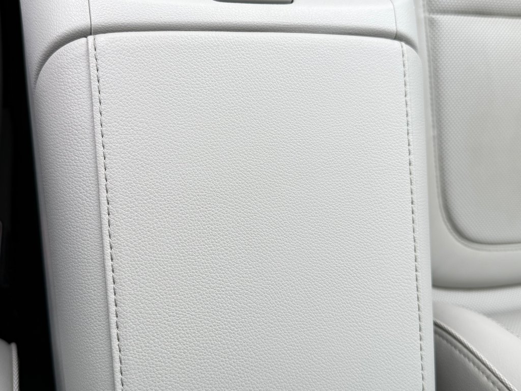 Hyundai Tucson Hybrid ULTIMATE AWD / BAS KILOS / JAMAIS ACCIDENTÉ / 2022 à Thetford Mines, Québec - 53 - w1024h768px