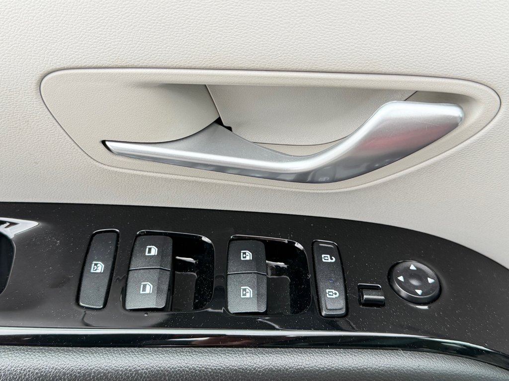 Hyundai Tucson Hybrid ULTIMATE AWD / BAS KILOS / JAMAIS ACCIDENTÉ / 2022 à Thetford Mines, Québec - 29 - w1024h768px