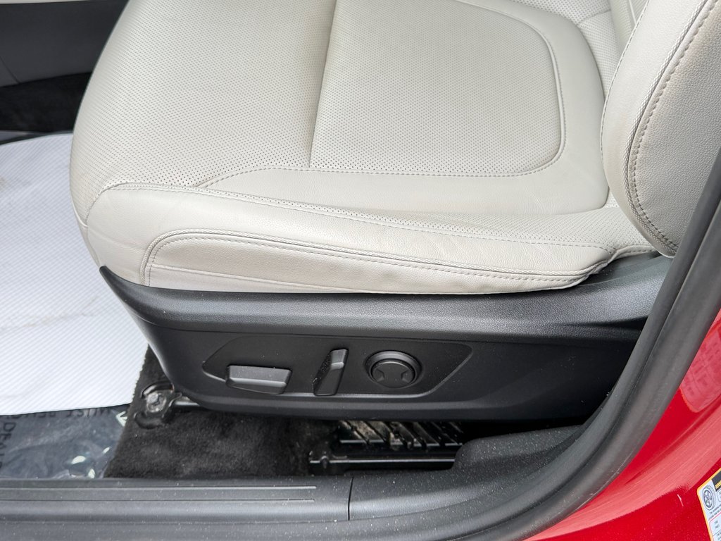 Hyundai Tucson Hybrid ULTIMATE AWD / BAS KILOS / JAMAIS ACCIDENTÉ / 2022 à Thetford Mines, Québec - 33 - w1024h768px