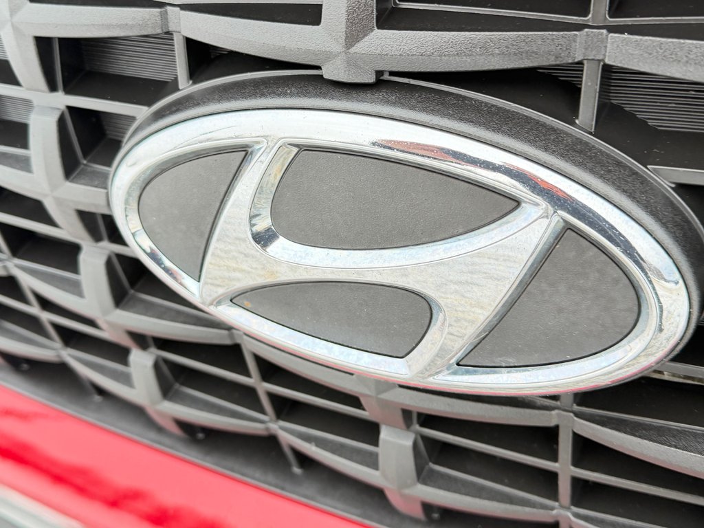 2021 Hyundai Venue Essential / AUTOM / BEAU - BON - PAS CHER / in Thetford Mines, Quebec - 11 - w1024h768px