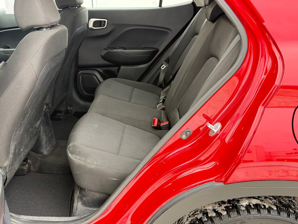 2021 Hyundai Venue Essential / AUTOM / BEAU - BON - PAS CHER / in Thetford Mines, Quebec - 45 - w1024h768px