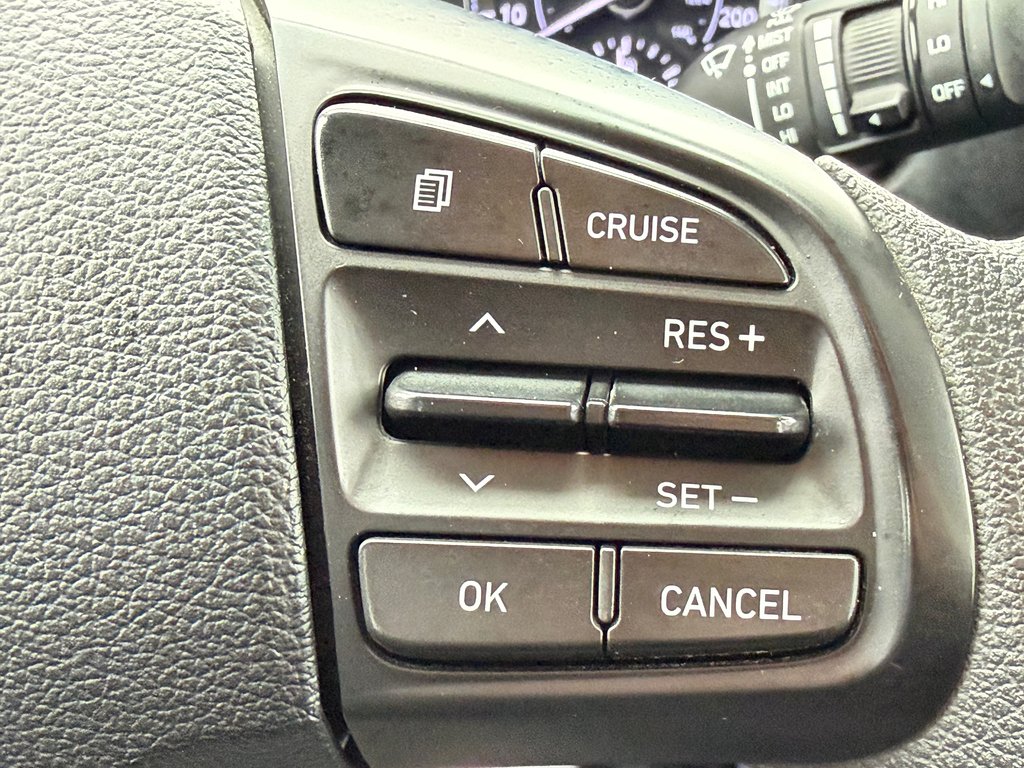 2021 Hyundai Venue Essential / AUTOM / BEAU - BON - PAS CHER / in Thetford Mines, Quebec - 29 - w1024h768px