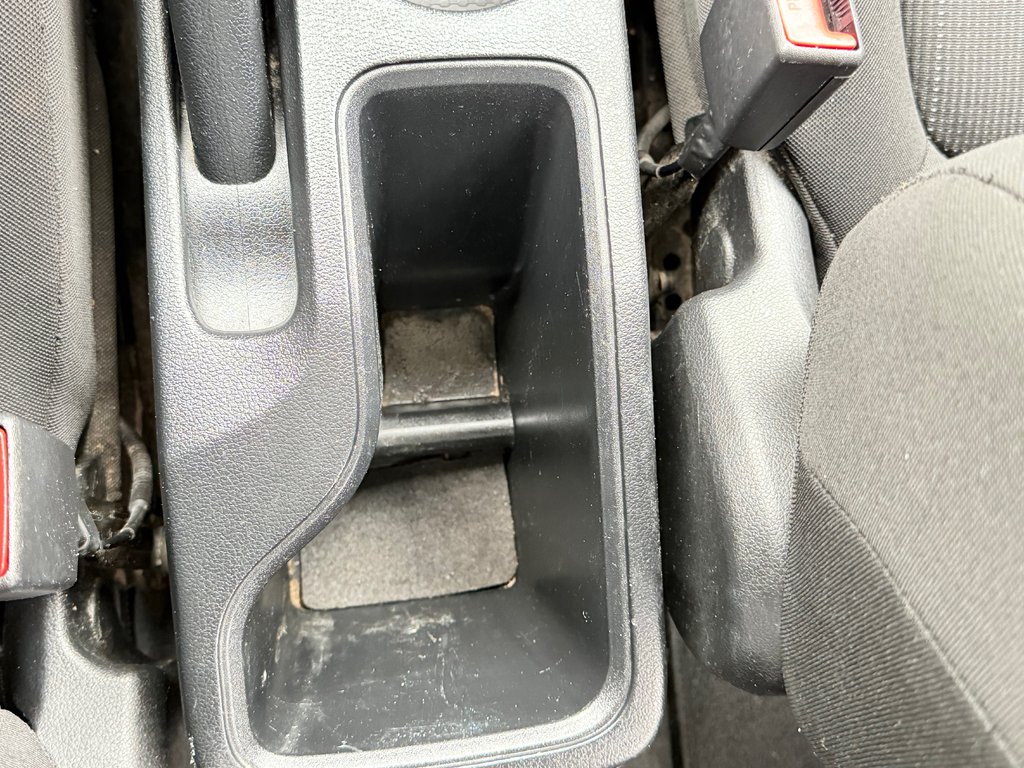 2021 Hyundai Venue Essential / AUTOM / BEAU - BON - PAS CHER / in Thetford Mines, Quebec - 40 - w1024h768px