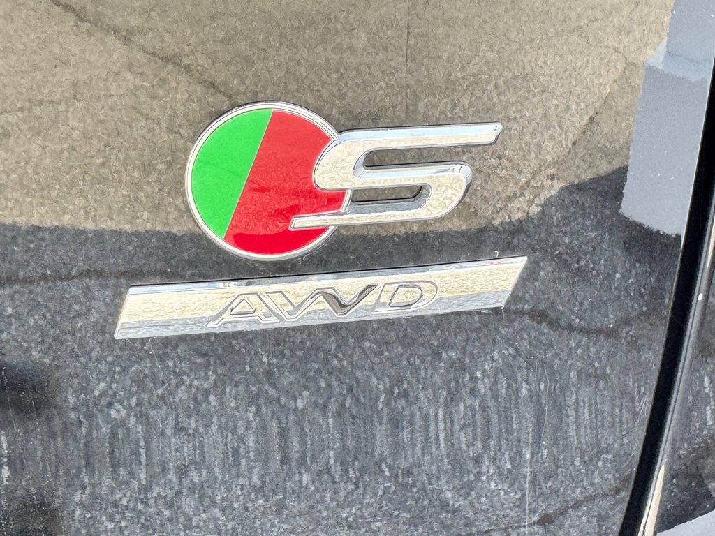 Jaguar F-PACE S PACE / TRÈS PROPRE / INSPECTÉ / TRÈS RARE / 2018 à Thetford Mines, Québec - 27 - w1024h768px