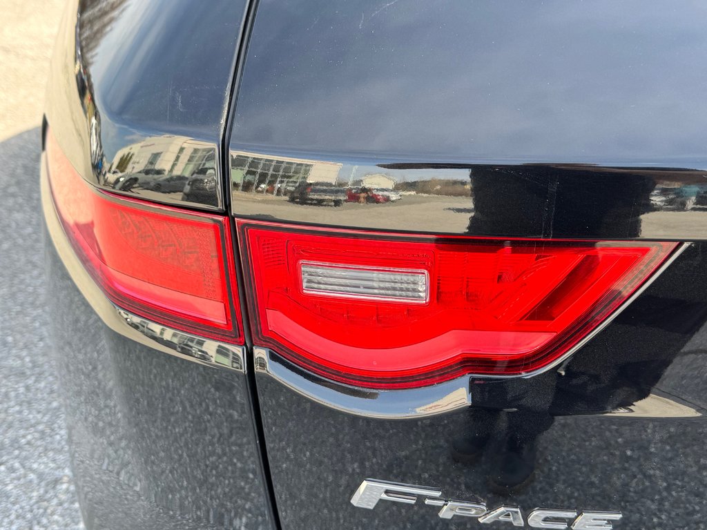 Jaguar F-PACE S PACE / TRÈS PROPRE / INSPECTÉ / TRÈS RARE / 2018 à Thetford Mines, Québec - 24 - w1024h768px